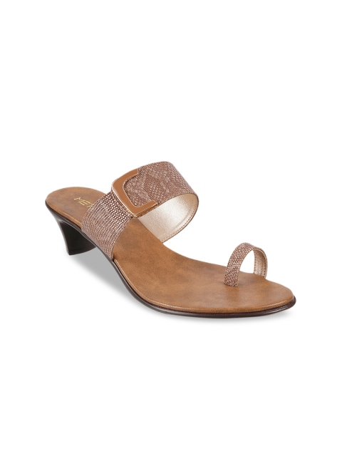 

Metro Women Brown Solid Sandals