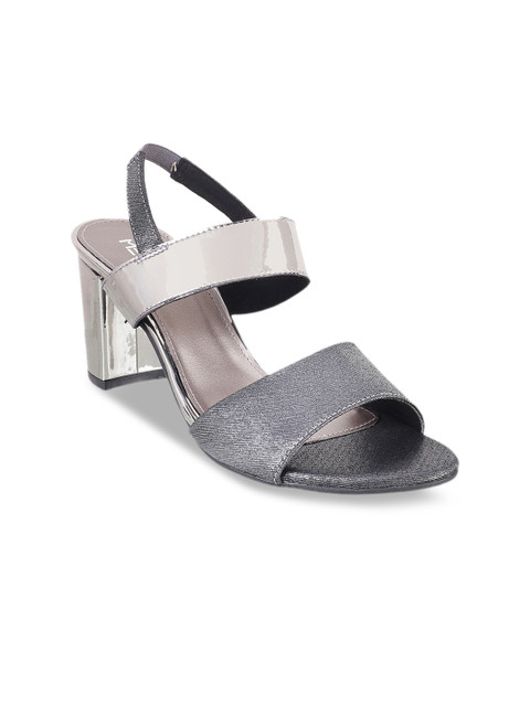 

Metro Women Grey Solid Sandals, Metallic
