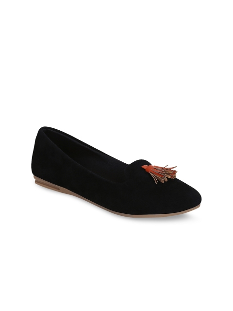 

Get Glamr Women Black Solid Ballerinas