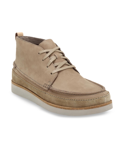 

Clarks Men Beige Ashridge Craft Solid Leather Mid-Top Flat Boots