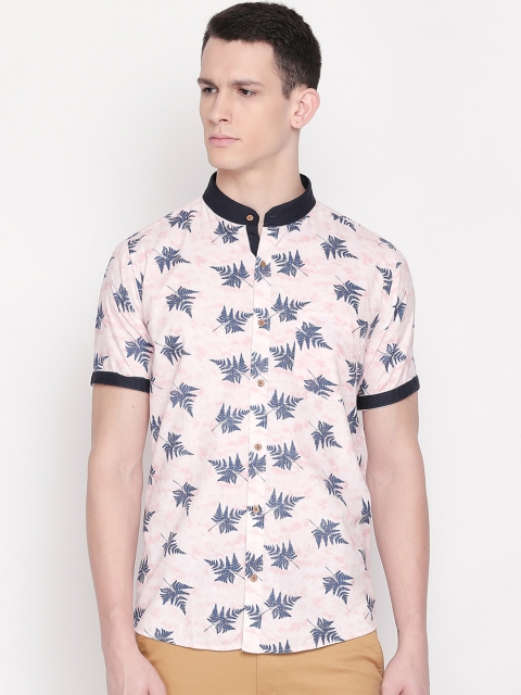

Solemio Men Pink & Blue Regular Fit Printed Casual Shirt