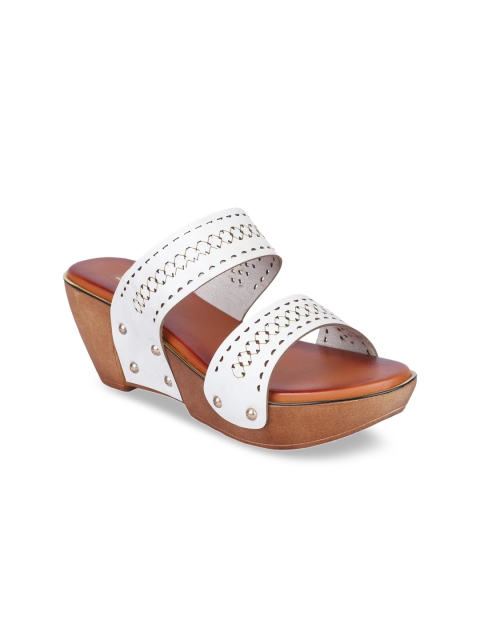 

MSC Women White Solid Sandals