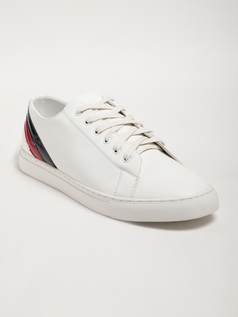 

LOCOMOTIVE Men White & Red Striped Sneakers
