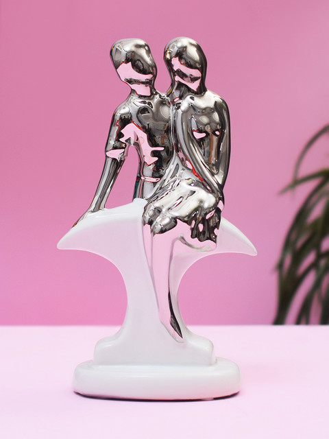 

Archies Love Gifts Unisex Silver and White Seated Love Couple Showpiece