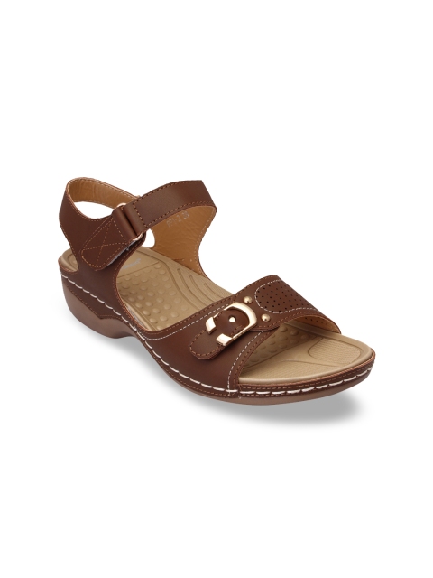 

pelle albero Women Brown Solid Sandals