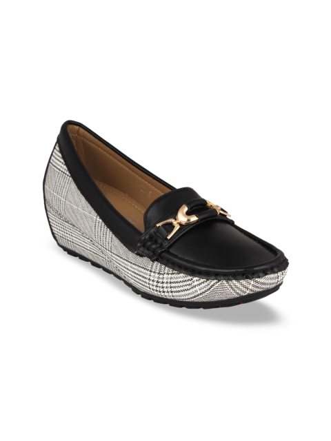 

pelle albero Women Black Woven Design Heeled Loafers