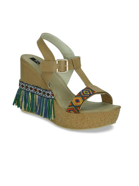 

Kielz Women Beige Woven Design Heels