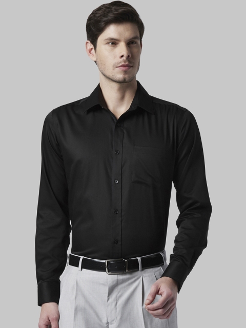 

Park Avenue Men Black Regular Fit Solid Casual Shirt