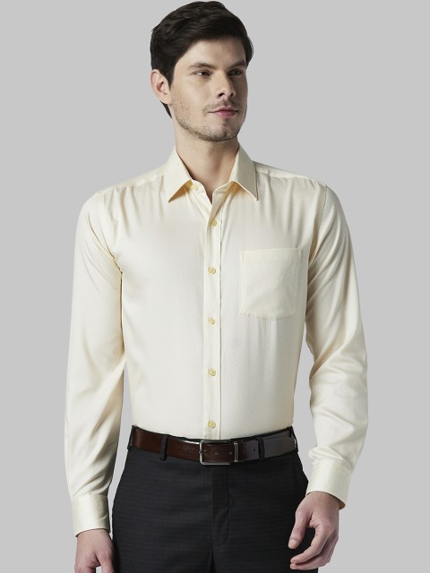 

Park Avenue Men Yellow Regular Fit Self Design Formal Shirt