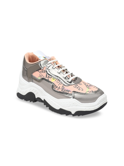 

VALIOSAA Women Peach-Coloured Sneakers