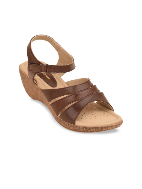 pelle albero Women Brown Solid Heels