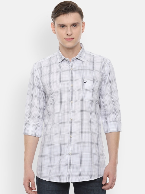 

Solly Jeans Co. Men White & Black Regular Fit Checked Casual Shirt