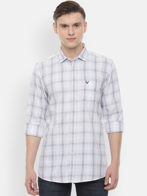

Solly Jeans Co. Men White & Black Regular Fit Checked Casual Shirt