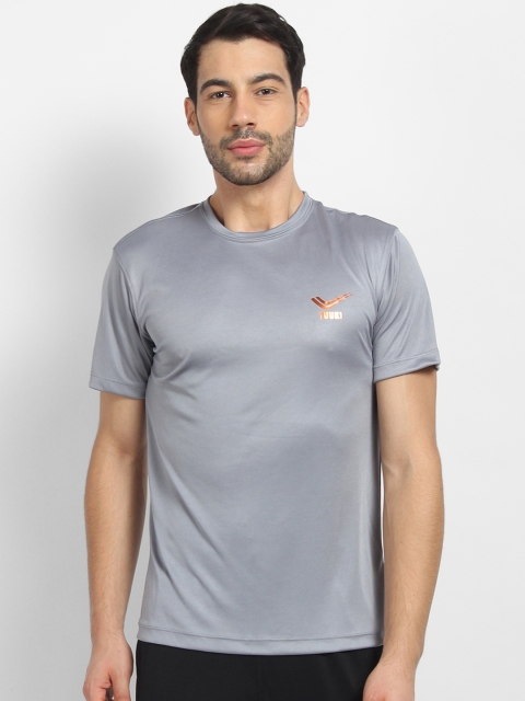 

Yuuki Men Grey Solid Round Neck T-shirt