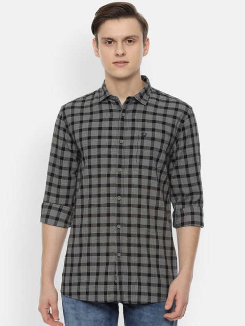 

Solly Jeans Co. Men Grey Regular Fit Checked Casual Shirt