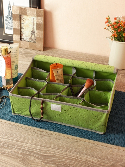 

Cortina Unisex Green Checked Makeup Organiser