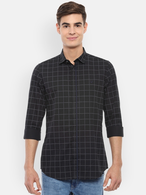 

Allen Solly Men Black & White Regular Fit Checked Casual Shirt