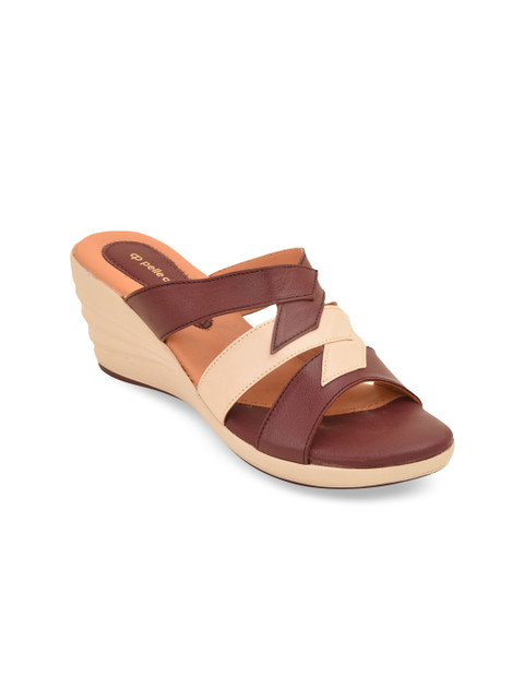 

pelle albero Women Maroon & Beige Colourblocked Heels