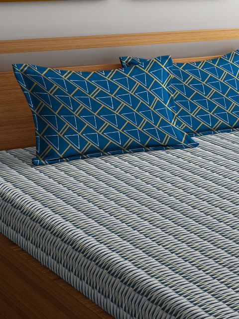

Portico New York White & Black Geometric 144 TC Cotton King Bedsheet with 2 Pillow Covers