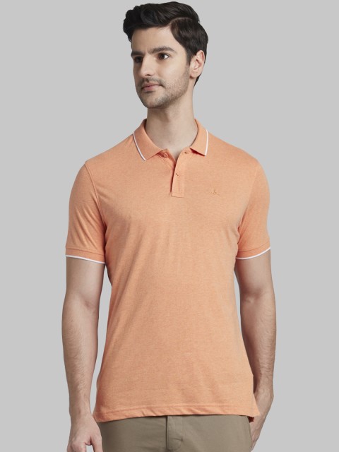 

Parx Men Orange Solid Polo Collar T-shirt