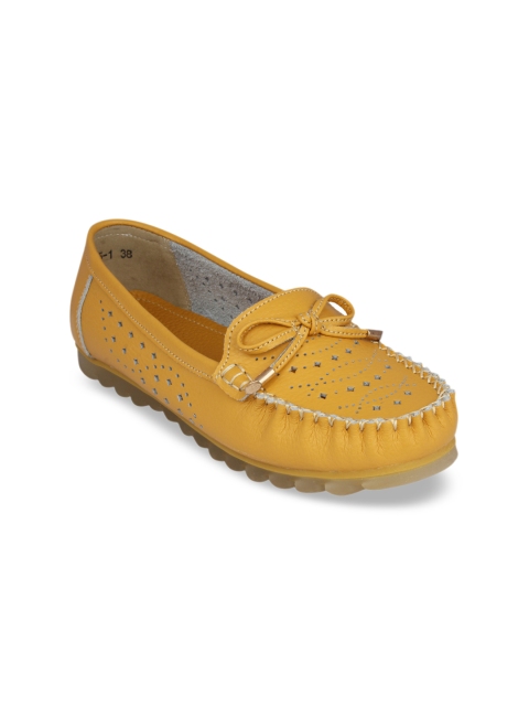 

pelle albero Women Yellow Loafers