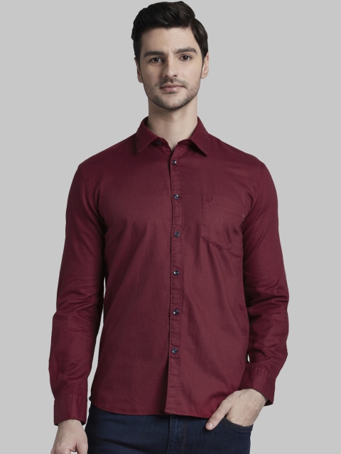 

Parx Men Maroon Slim Fit Solid Casual Shirt