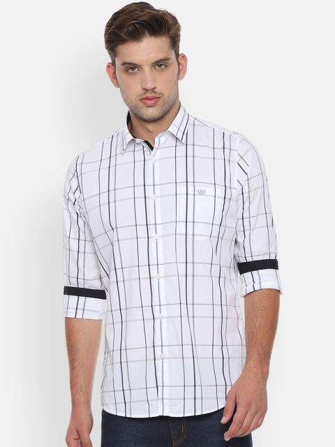 

Van Heusen Sport Men White Slim Fit Checked Casual Shirt