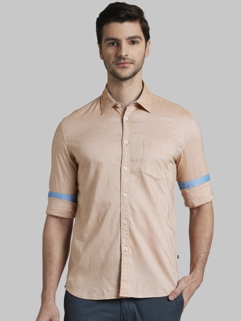 

Parx Men Beige Slim Fit Solid Casual Shirt