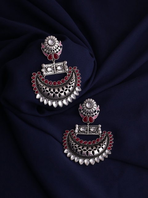 

Voylla Oxidised Silver-Plated & White Crescent-Shaped Embellished Chandbalis