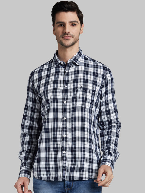 

Parx Men Navy Blue & White Slim Fit Checked Casual Shirt