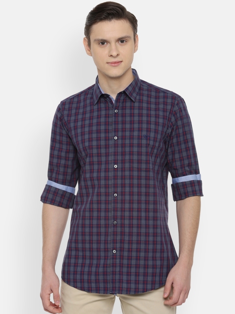 

Van Heusen Sport Men Navy Blue Slim Fit Checked Casual Shirt