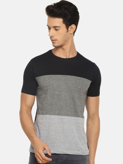 

Chennis Men Black & Grey Colourblocked Round Neck Slim Fit T-shirt