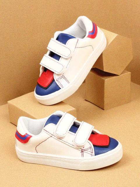 

Walktrendy Unisex White Sneakers
