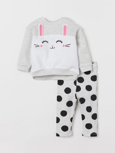 

H&M Girls Grey Printed Sweatshirt And Leggings