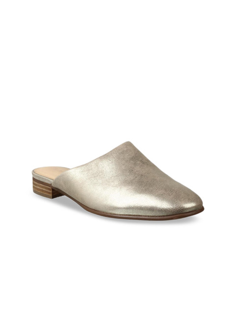 

Clarks Women Muted Gold-Toned Solid Leather Mules