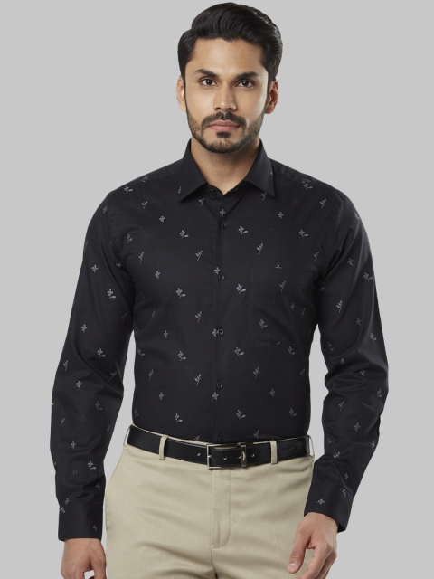 

Raymond Men Black & Grey Regular Fit Printed Formal Shirt