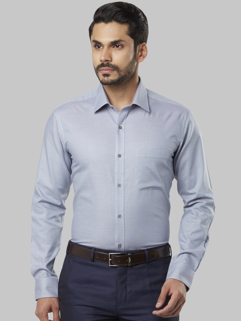 

Raymond Men Grey Regular Fit Solid Formal Shirt