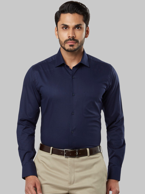 

Raymond Men Navy Blue Regular Fit Solid Formal Shirt
