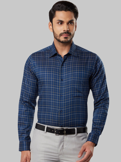 

Raymond Men Blue Regular Fit Checked Formal Shirt