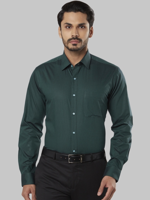 

Raymond Men Green Slim Fit Solid Formal Shirt