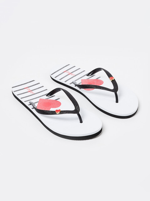 

Ginger by Lifestyle Women White Printed Thong Flip-Flops