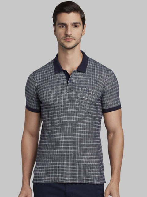 

Parx Men Grey Checked Polo Collar T-shirt
