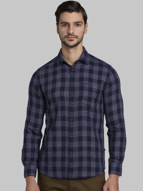 

Parx Men Navy Blue and Grey Slim Fit Checked Casual Shirt