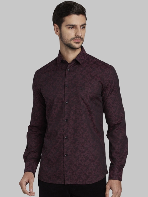 

Parx Men Maroon Slim Fit Printed Casual Shirt