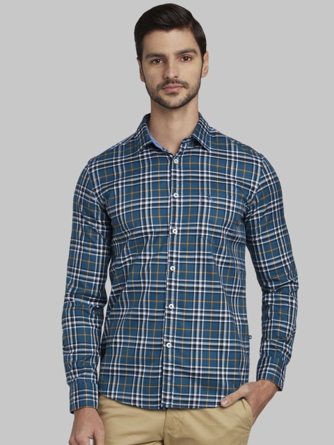 

Parx Men Teal Blue Slim Fit Checked Casual Shirt