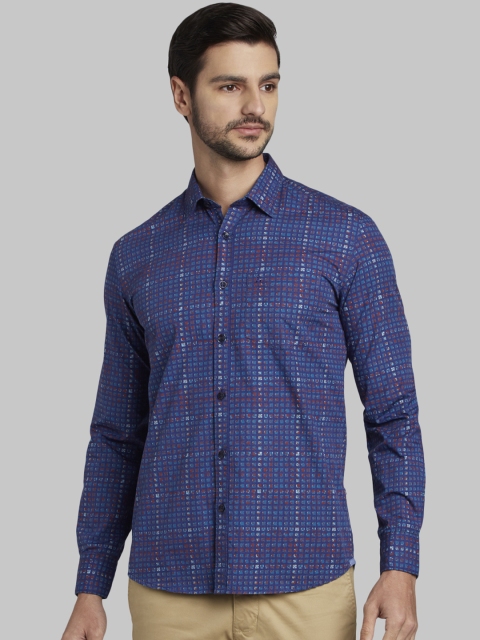 

Parx Men Blue Slim Fit Checked Casual Shirt