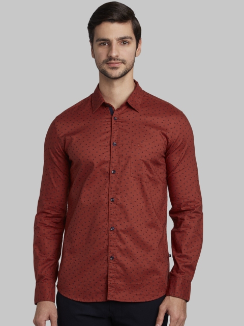 

Parx Men Rust Brown & Navy Blue Slim Fit Printed Casual Shirt