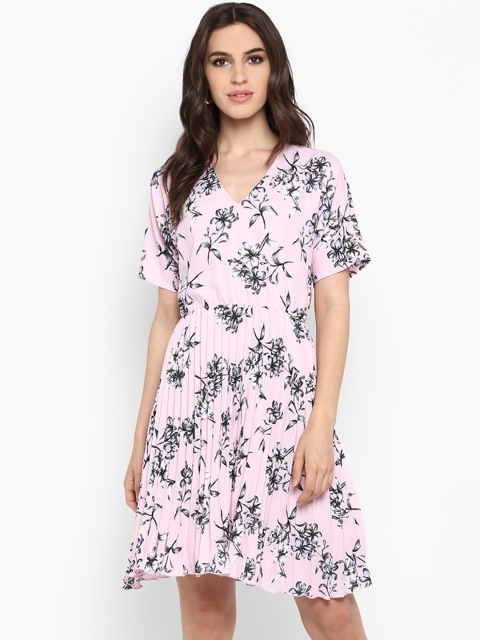 

MIAMINX Women Pink & Black Accordion Pleated Fit and Flare Dress