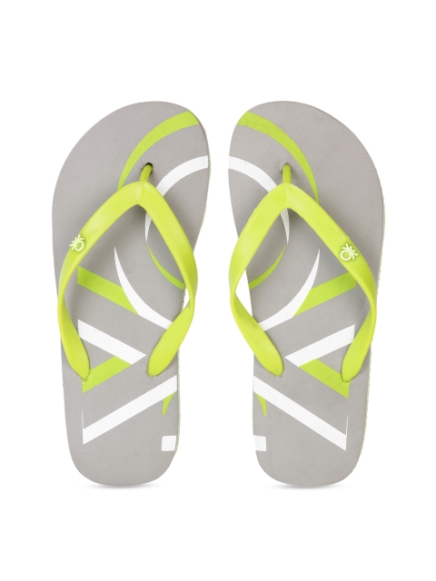 

United Colors of Benetton Men Grey & Green Printed Thong Flip-Flops