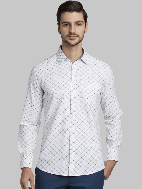 

Parx Men White & Navy Blue Slim Fit Checked Casual Shirt